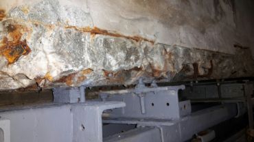 Geschädigter Stahlbetonträger