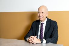 Gouverneur Univ.-Prof. Dr. Martin Kocher