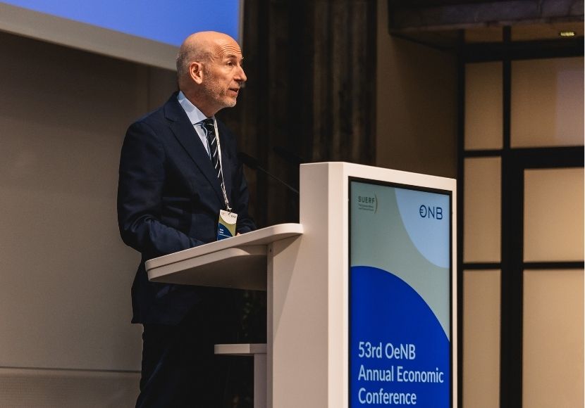 Gouverneur Martin Kocher auf der Konferenz